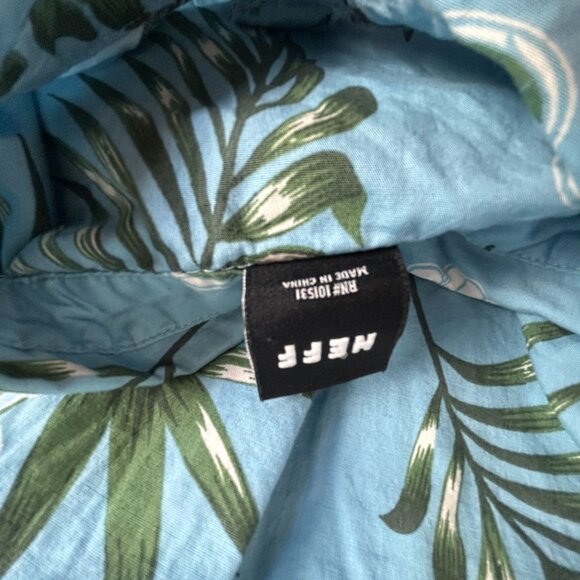 Neff Disney Hawaiian Shirt Mens Medium Blue Mickey Mouse Floral Button Up Camp - Picture 4 of 8